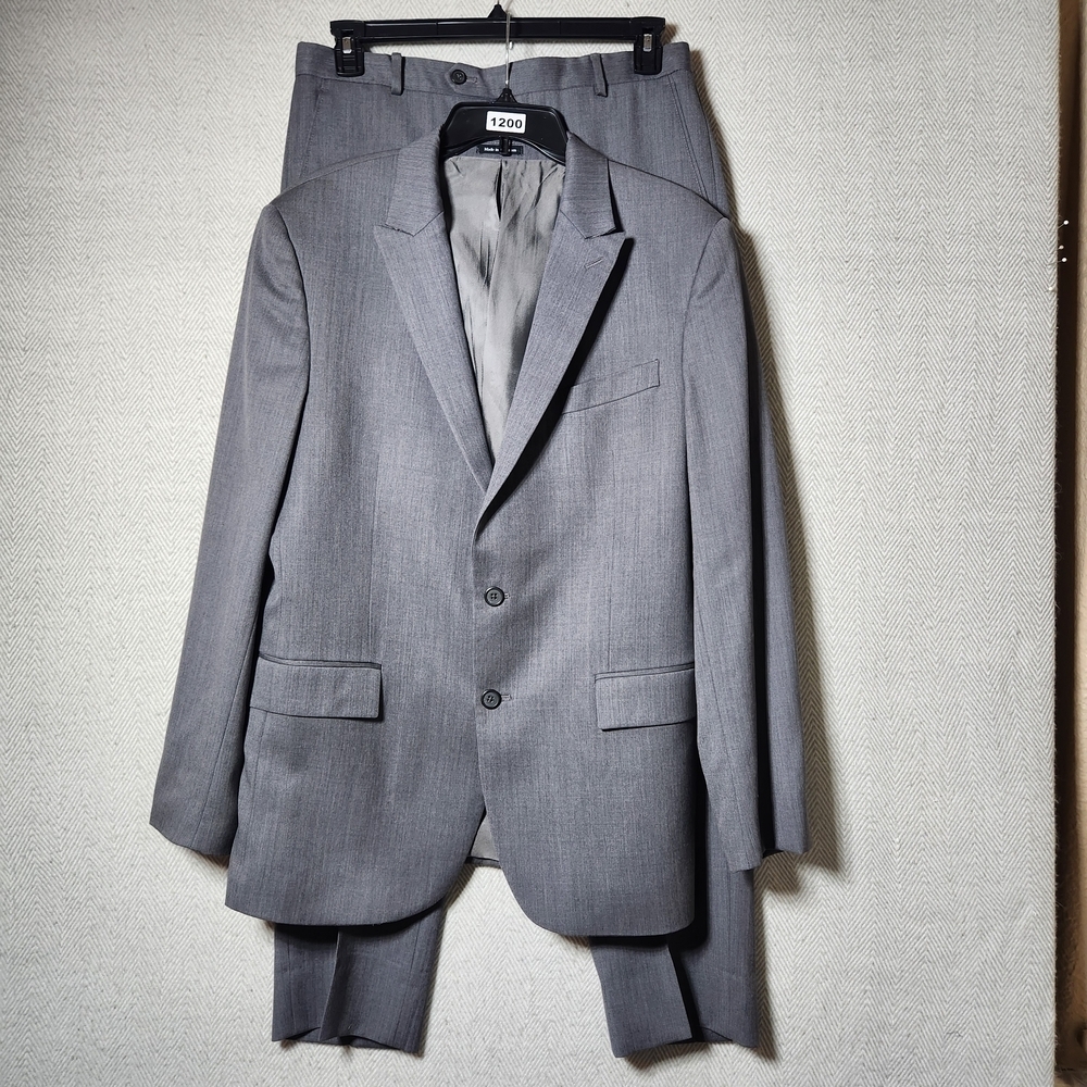 Egara Peak Lapel Slim Fit 100% Wool 2 Piece Mens 44R Gray Suit 33x30